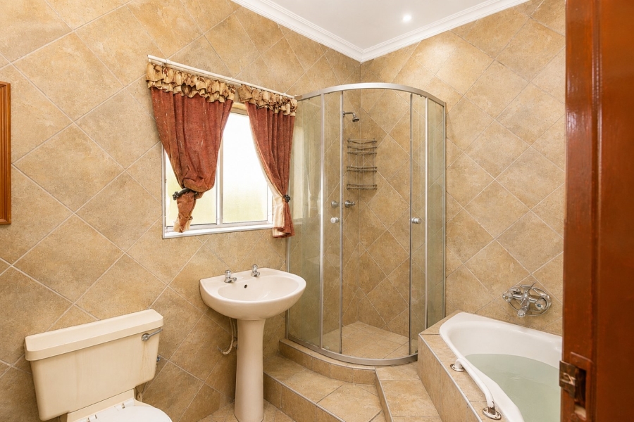5 Bedroom Property for Sale in Brits North West
